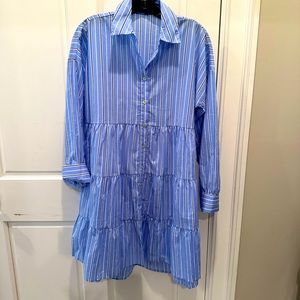 Beautiful NWOT Pomander Place Blue Stripped Dress